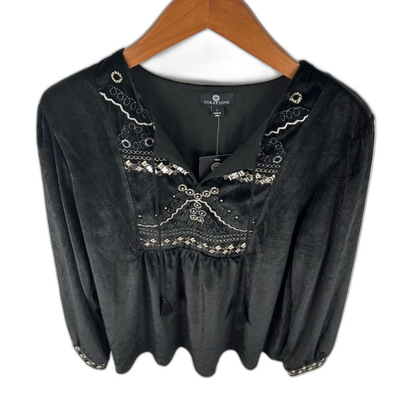 Curations Black Embroidered Velvet Blouse NWT Size Large - Picture 10 of 13
